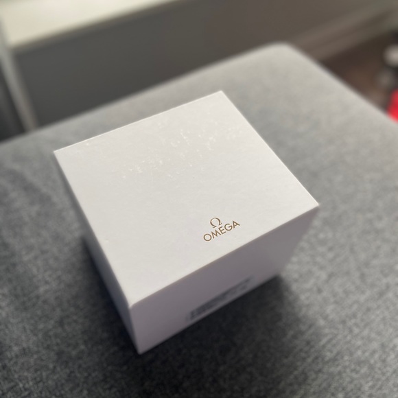 Omega Watch Box - Picture 8 of 8